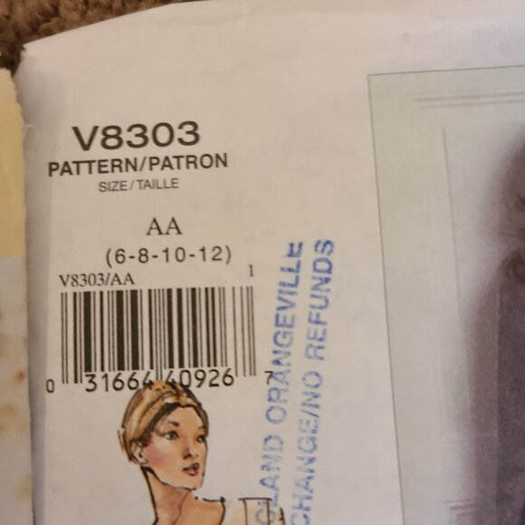 11 Vintage Vogue Patterns - Picture 7 of 16